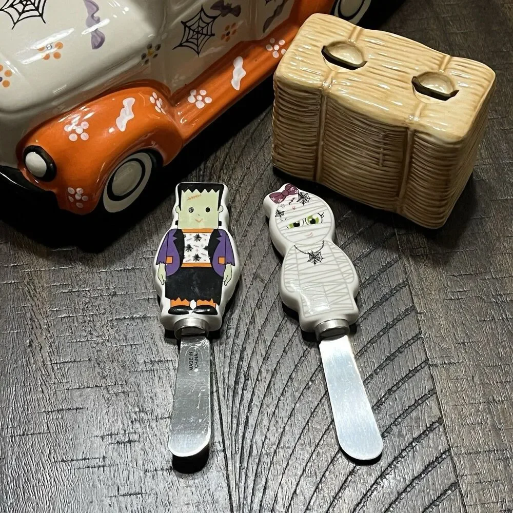 Temptations Boofetti Halloween Truck Server 2 Spreaders Frankenstein Mummy Hay